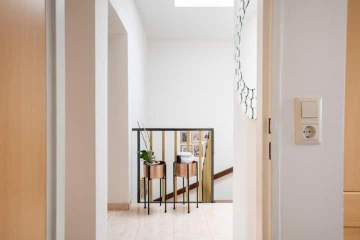 Schoenes Zimmer Im Charmanten Haus ベルリン エクステリア 写真